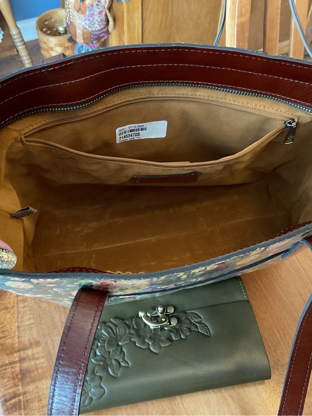 Patricia Nash Floral English Country Varsi Tote with Terresa Wallet Olive Green - Picture 10 of 16
